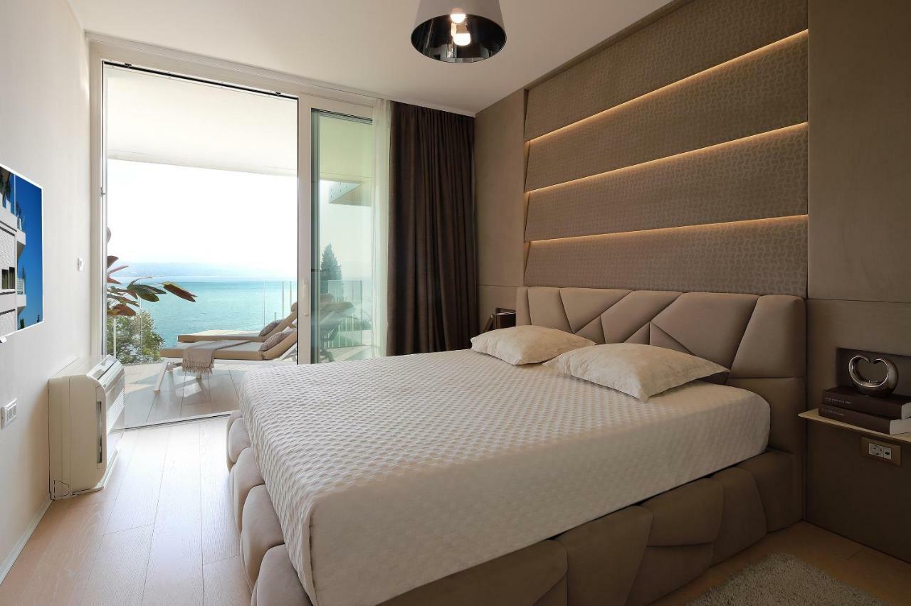 Opatija Deluxe Apartment With Swimming Pool エクステリア 写真