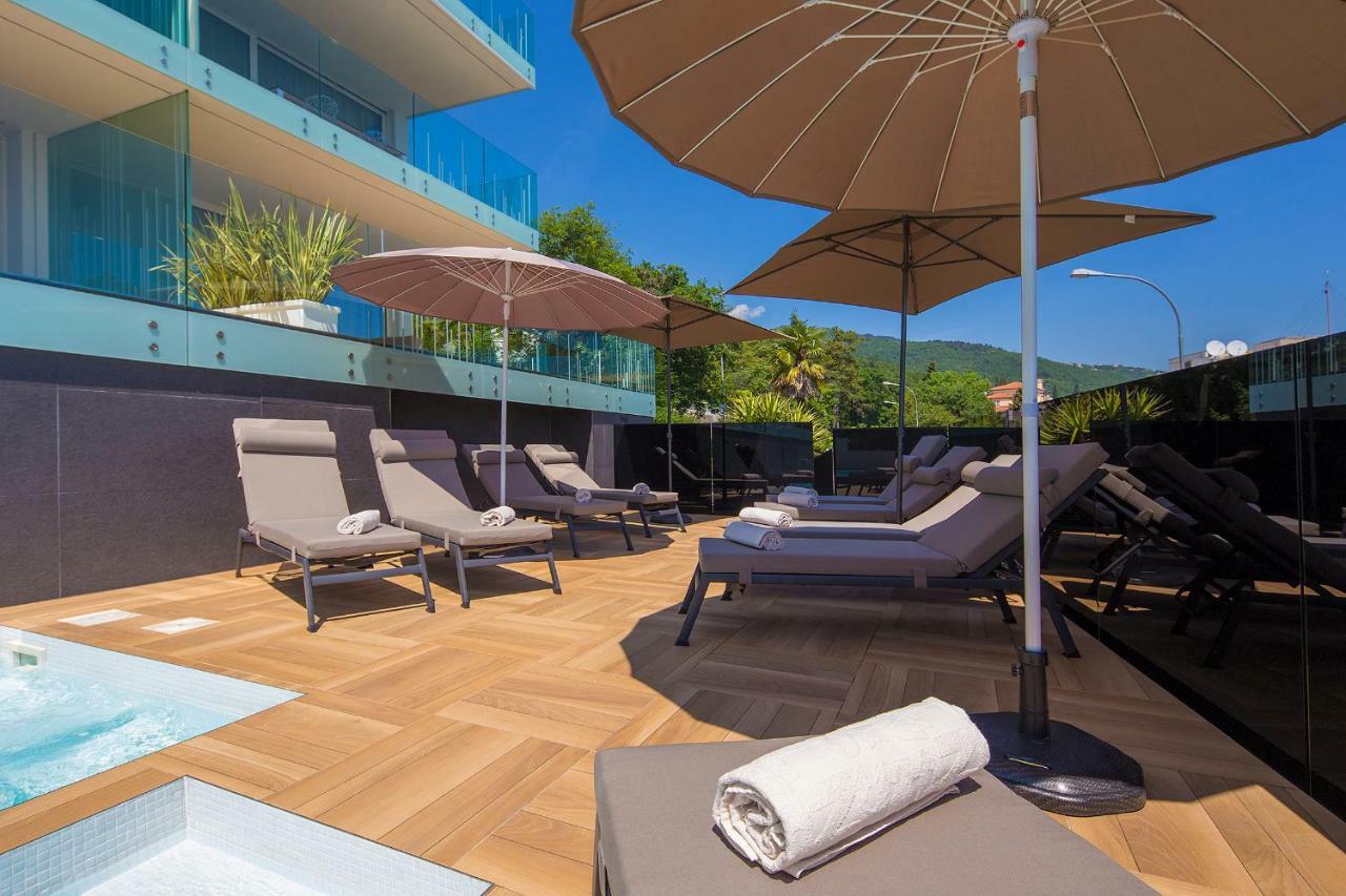 Opatija Deluxe Apartment With Swimming Pool エクステリア 写真