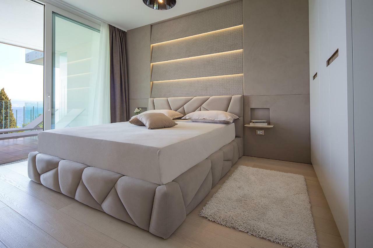 Opatija Deluxe Apartment With Swimming Pool エクステリア 写真