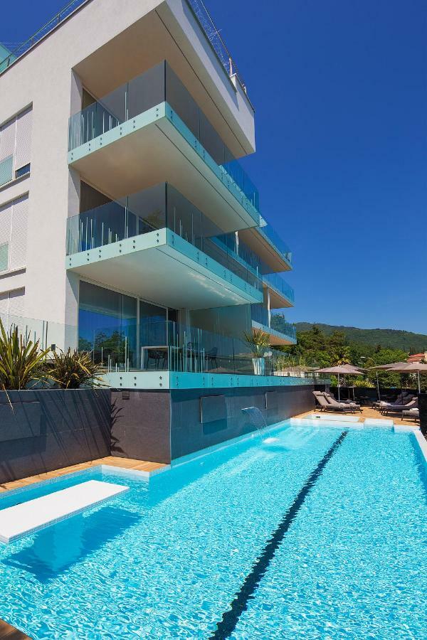 Opatija Deluxe Apartment With Swimming Pool エクステリア 写真